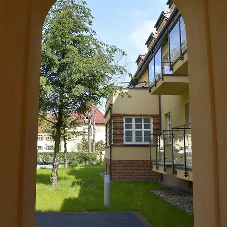 Marina Park Apartment *